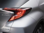 Toyota опубликовала официальные изображения кроссовера CH-R накануне премьеры4